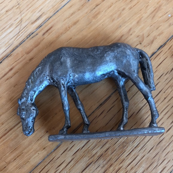 HORSES - Pewter Mares and Foals -set of 5 - Picture 5 of 7